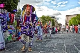 Travel & Tourism Types (Experiential Travel) - ColorWhistle
